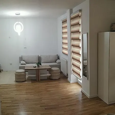 Laelegance Old Town Apartment *